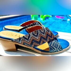 GROOVE LACE SLIDE SANDAL BLUE/ORANGE/WHITE SIZE 8.5
